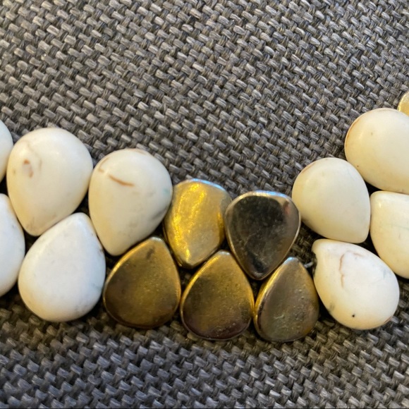 Stone and metal choker - Picture 2 of 6